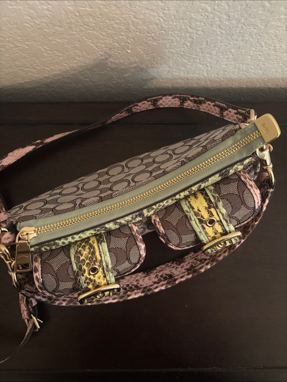 Coach Ashton Shoulder Bag In Signature Jacquard GOLD/OAK MULTI Like New w/Straps - Picture 4 of 16